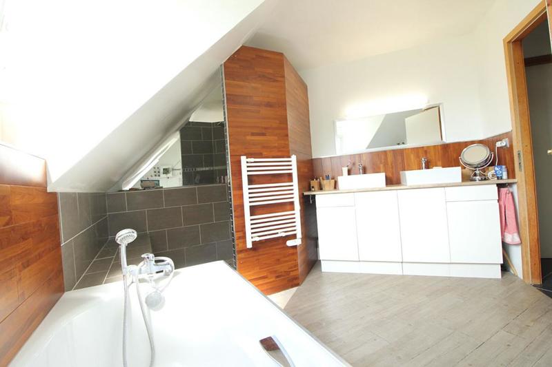 Maison - 120 m² - 6 pièces