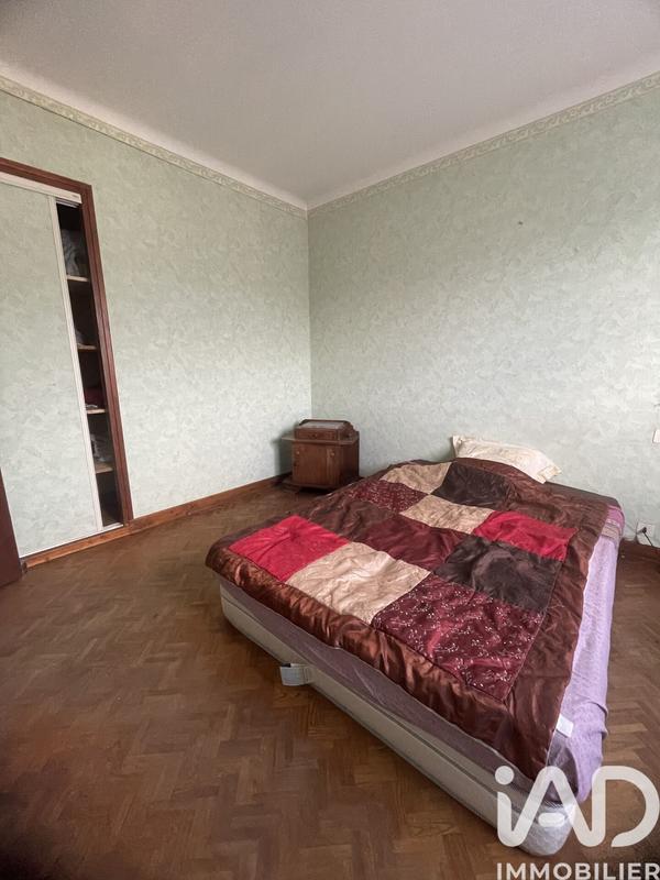 Maison - 77 m² - 9 pièces