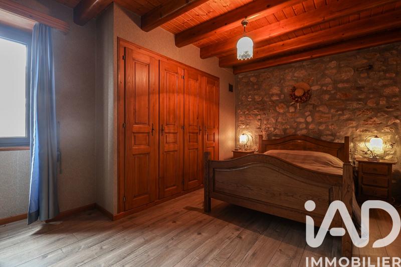 Maison - 258 m² - 7 pièces