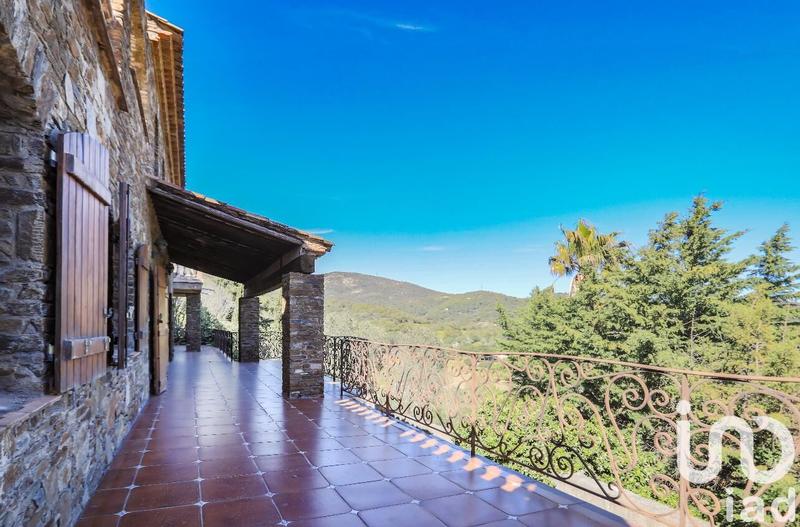 Maison - 497 m² - 15 pièces