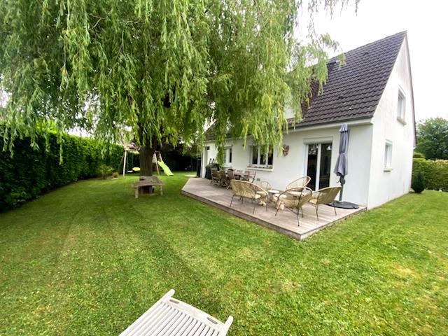 Maison traditionnelle - 125 m² - 6 pièces