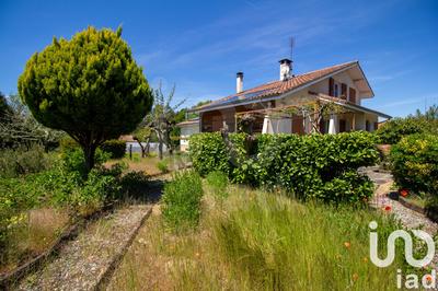 Maison - 191 m² - 8 pièces