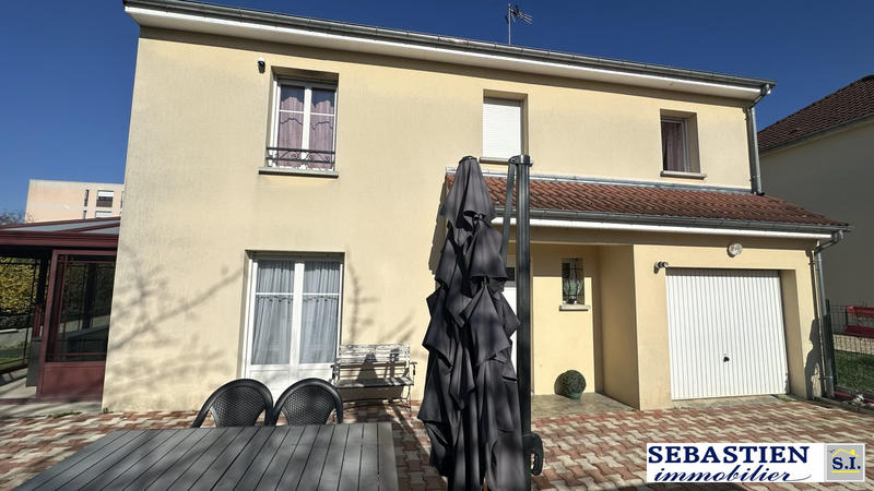 Maison - 116 m² - 6 pièces