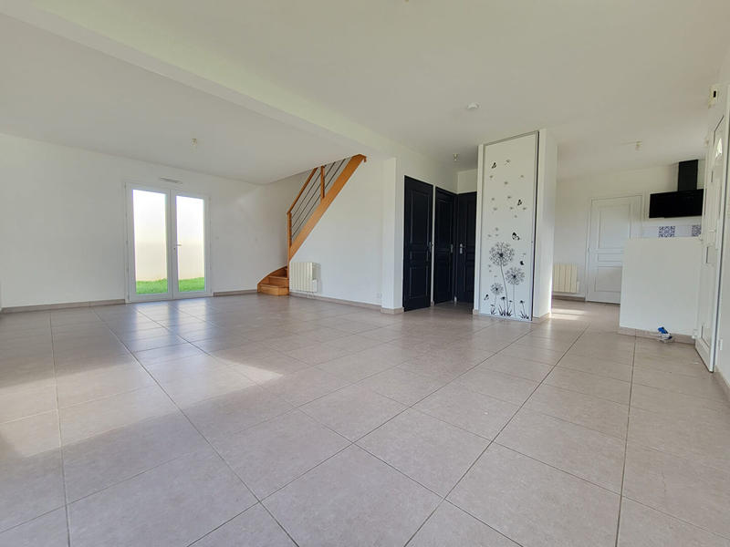 Maison - 90 m² - 5 pièces