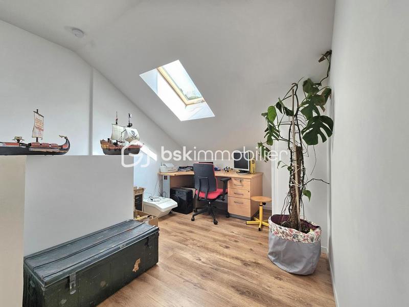 Maison traditionnelle - 117 m² - 6 pièces