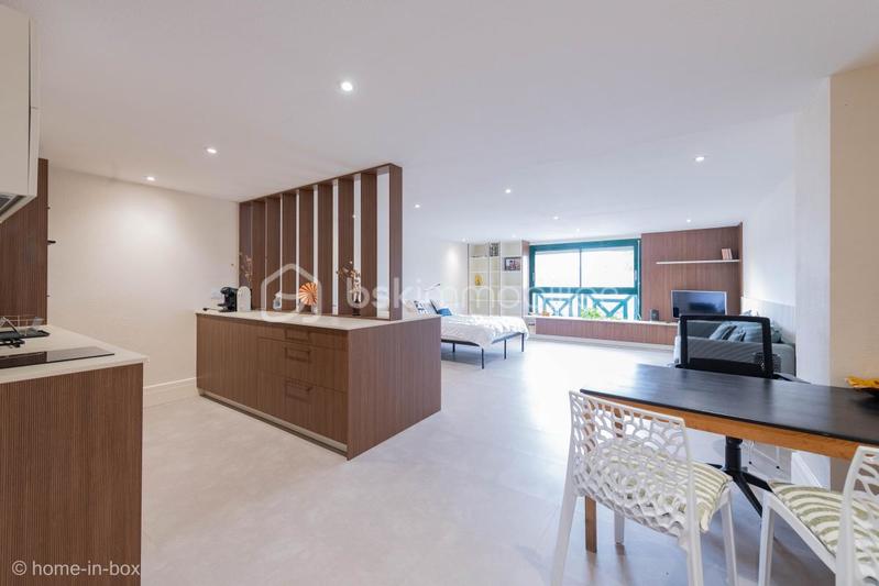 Studio - 55 m² - 1 pièce