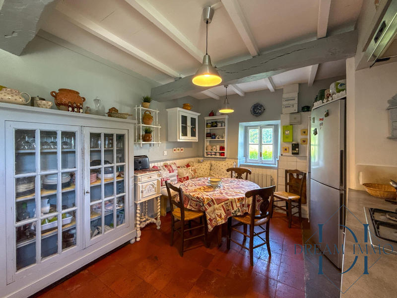 Maison - 190 m² - 5 pièces