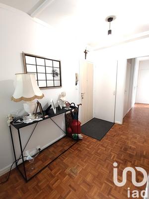 Appartement - 90 m² - 4 pièces