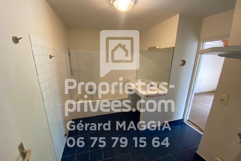 Maison - 220 m² - 11 pièces