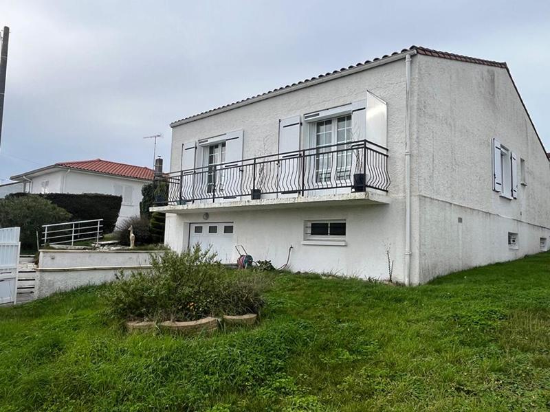 Maison - 100 m² - 5 pièces