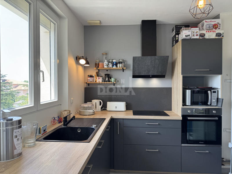 Appartement - 82 m² - 4 pièces