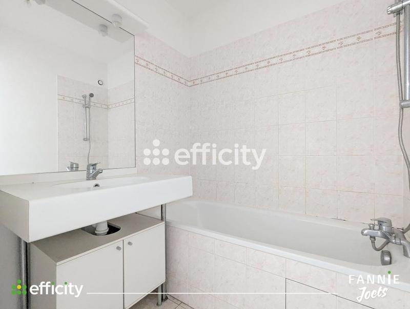 Maison - 98 m² - 5 pièces