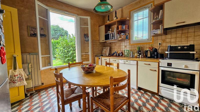 Maison - 205 m² - 8 pièces