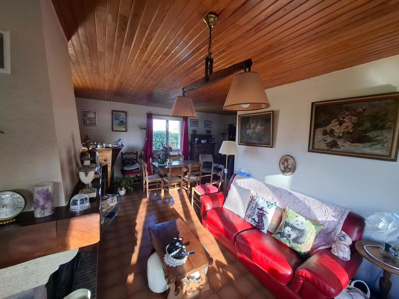 Maison - 98 m² - 5 pièces