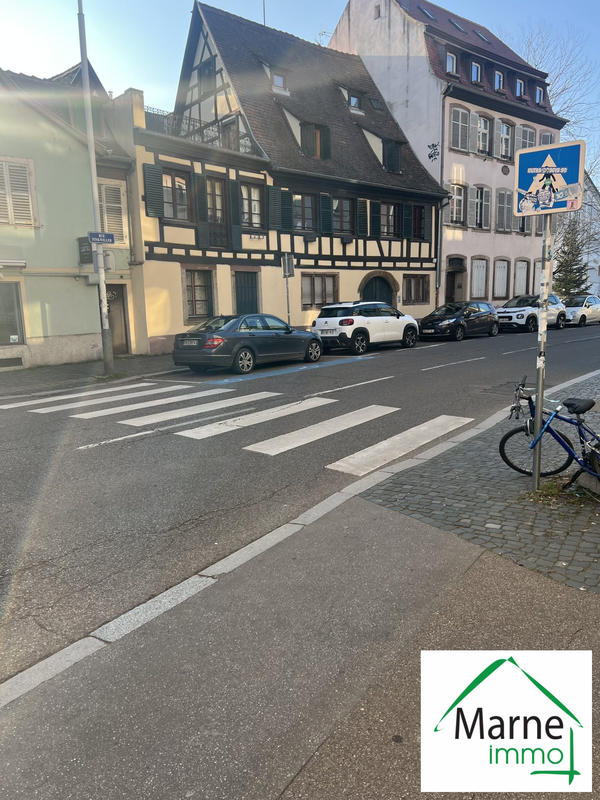 Parking / Garage - 12 m²