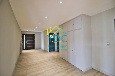 Appartement - 187 m² - 5 pièces