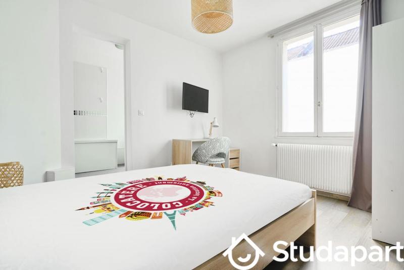 Chambre - 14 m² - 1 pièce