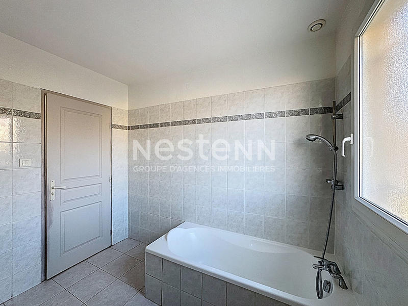 Maison - 92 m² - 4 pièces