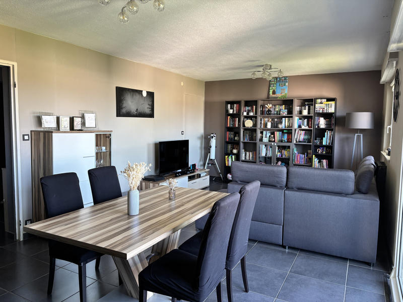 Appartement - 96 m² - 5 pièces