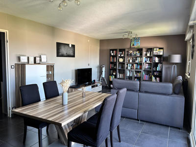 Appartement - 96 m² - 5 pièces