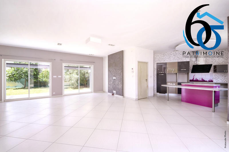 Maison contemporaine - 141 m² - 5 pièces