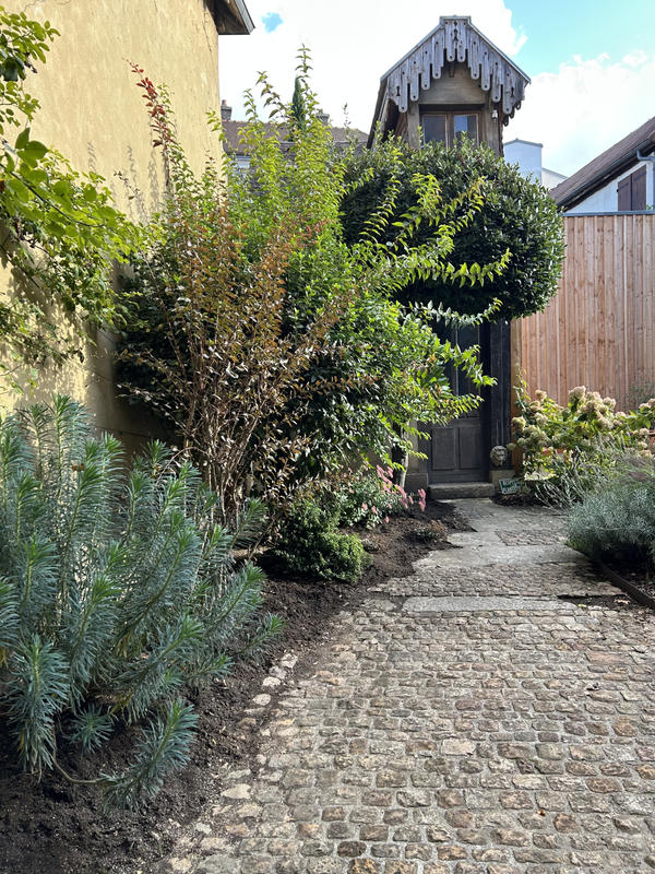 Maison - 242 m² - 8 pièces