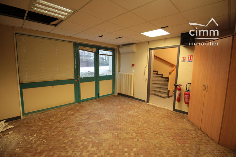 Local commercial - 86 m² - 5 pièces