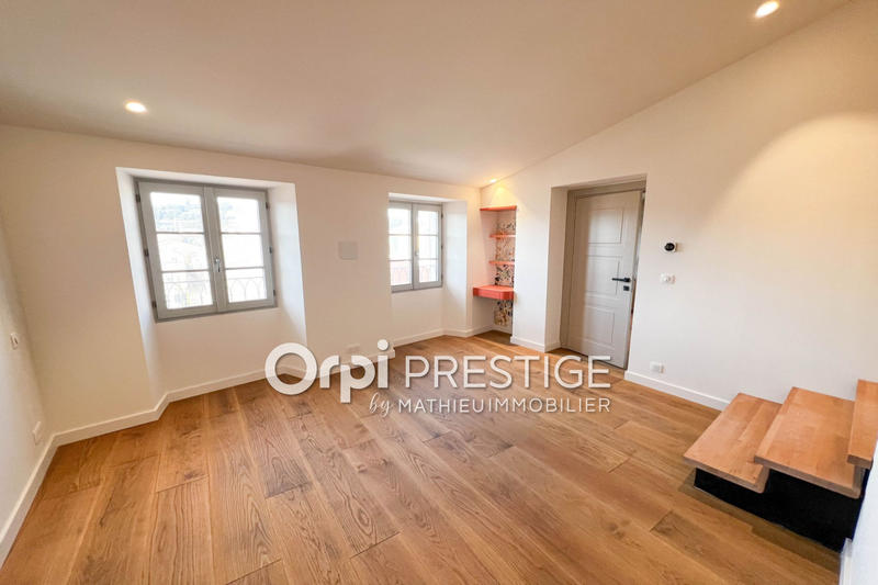 Maison chambre d'hôtes - 209 m² - 7 pièces