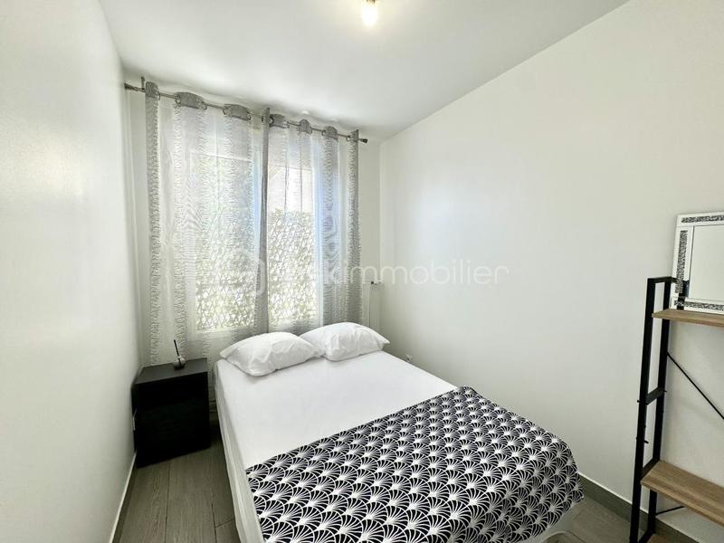 Maison traditionnelle - 90 m² - 5 pièces