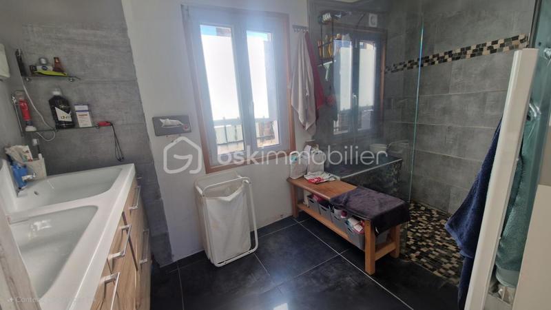 Maison - 85 m² - 5 pièces