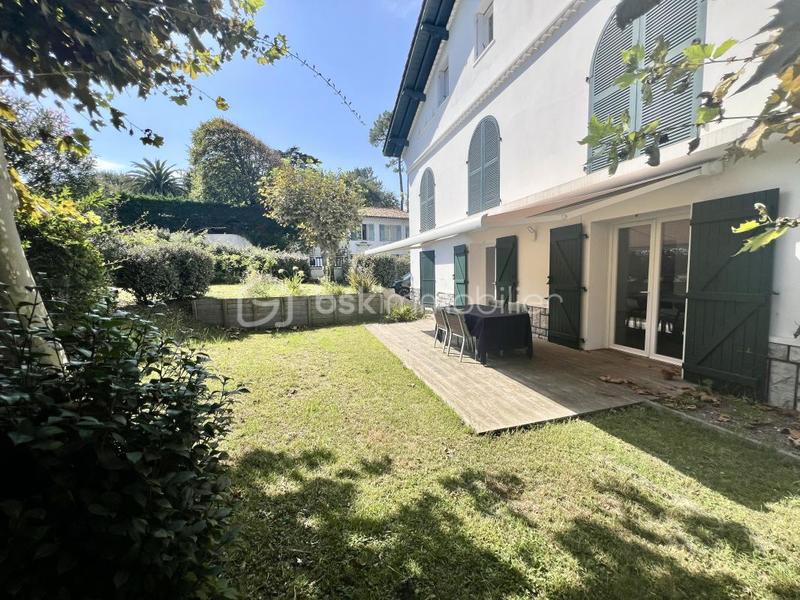 Appartement - 92 m² - 4 pièces