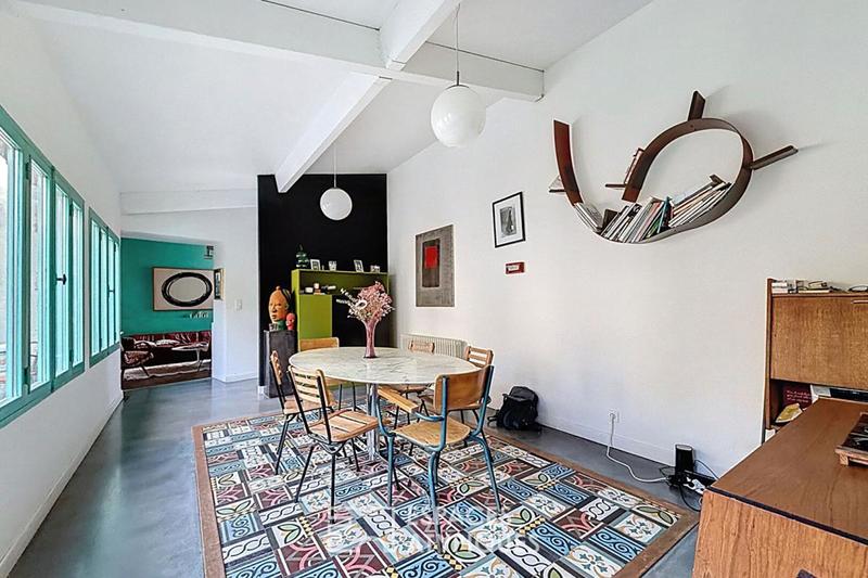 Propriété - 200 m² - 200 pièces