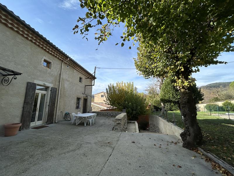 Maison - 306 m² - 13 pièces