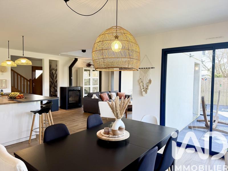 Maison - 134 m² - 6 pièces