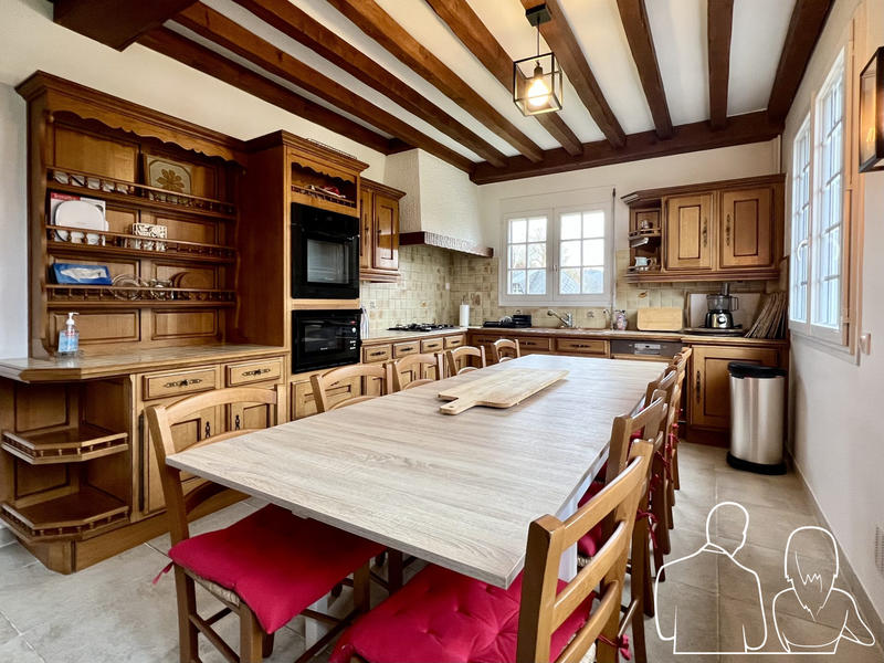 Maison ancienne - 335 m² - 10 pièces