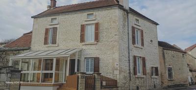 Maison de village - 89 m² - 4 pièces