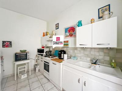 Maison - 201 m² - 9 pièces