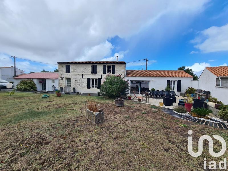 Maison - 185 m² - 7 pièces