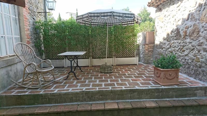 Propriété - 238 m² - 7 pièces