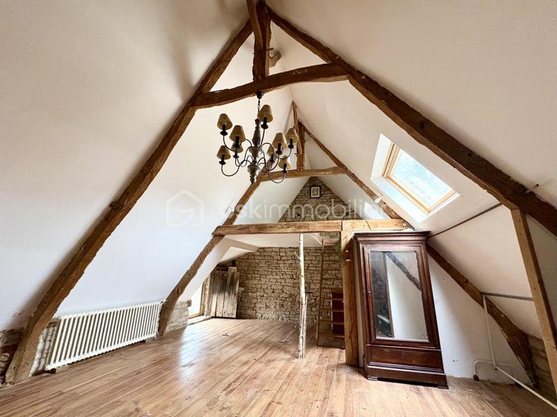 Maison en pierre - 206 m² - 6 pièces