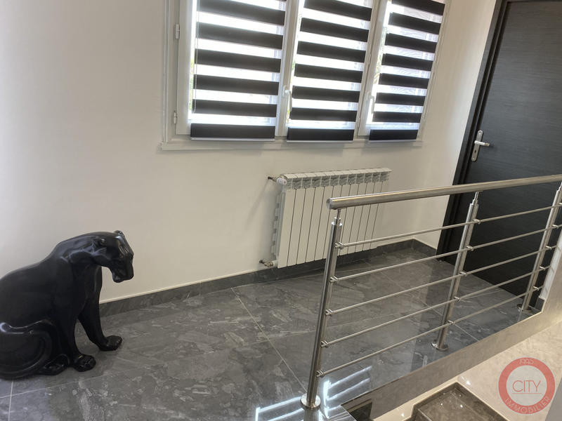 Maison - 160 m² - 5 pièces