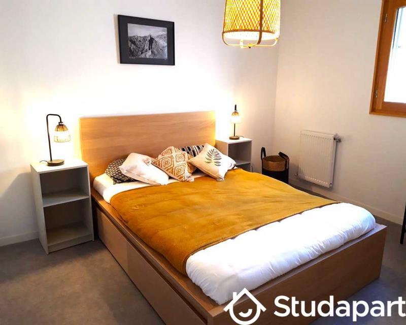 Chambre - 110 m² - 1 pièce