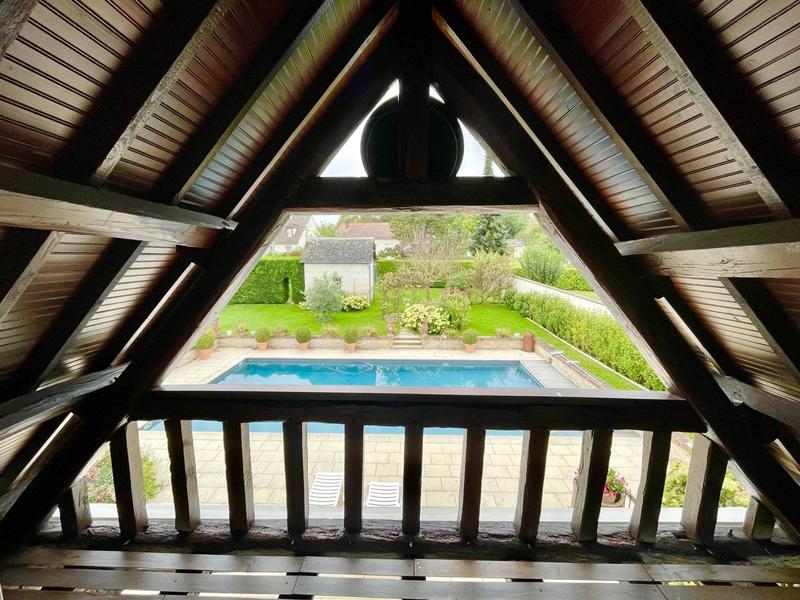 Maison - 213 m² - 7 pièces