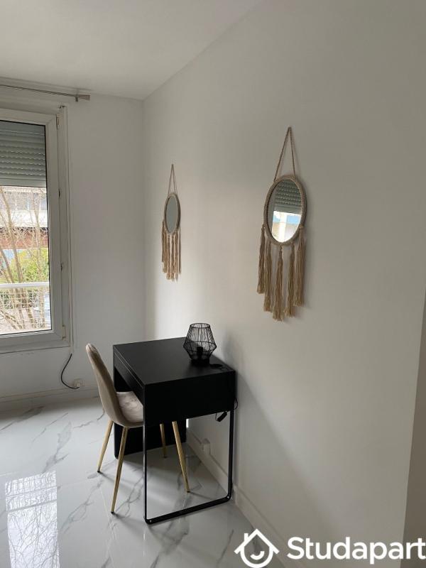 Chambre - 10 m² - 1 pièce