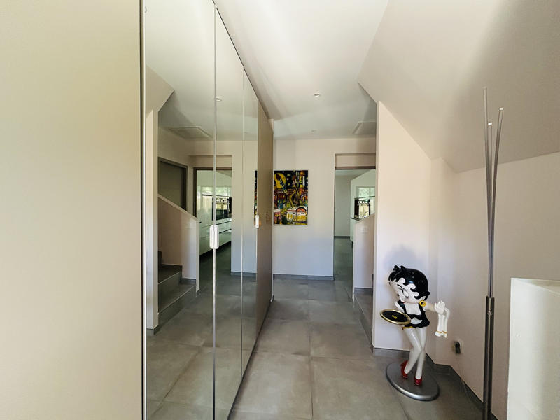 Maison - 145 m² - 5 pièces