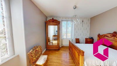 Maison - 131 m² - 8 pièces