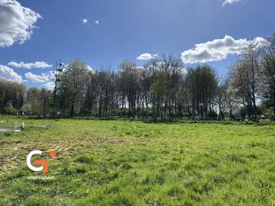 Terrain constructible - 2 228 m²