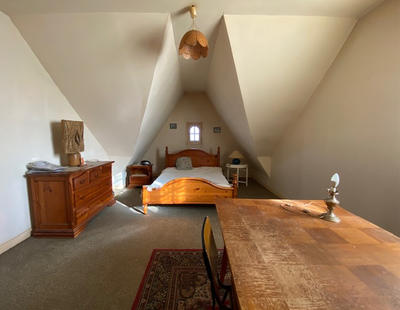 Maison - 198 m² - 11 pièces