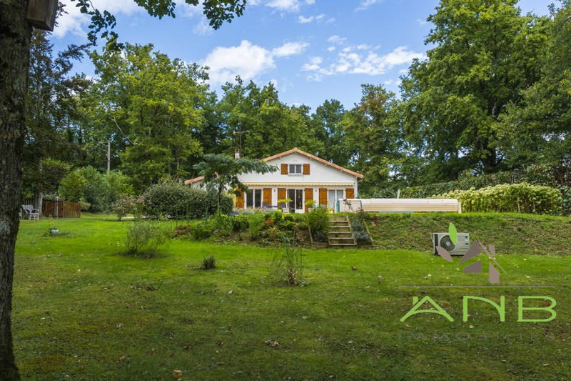 Maison traditionnelle - 116 m² - 5 pièces