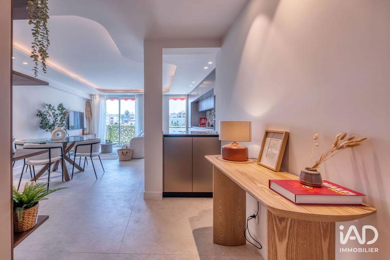 Appartement - 80 m² - 3 pièces